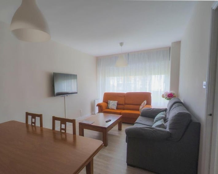 AMPLIO APARTAMENTO EN BURELA
