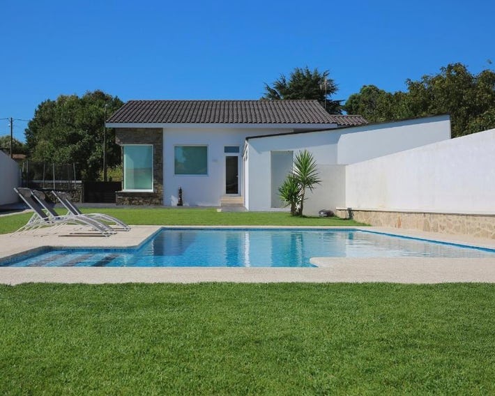 Casa rural con piscina Viña de Millan