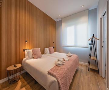 White Tree Rooms and Apartments