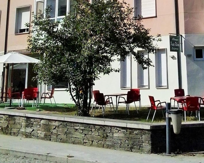 Pensión-Albergue Puente Ribeira