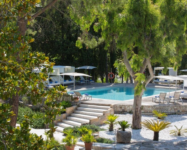 L'Hermitage Hotel & Spa