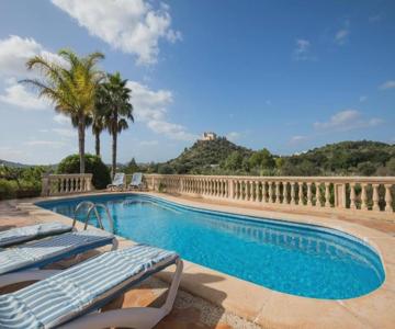 Schönes Ferienhaus In Artà Mit Privatem Pool