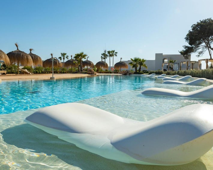 Eques Petit Resort