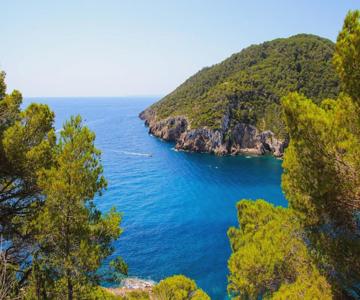 7 Bedroom Villa With Pool - 5mins Walk To Cala Llonga Beach - Can Ramon