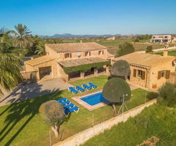 Holiday Home Es Palmer des Trenc by Interhome