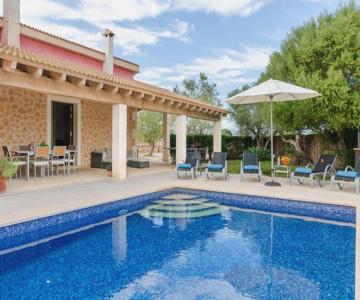 YourHouse Can Cuixa Villa
