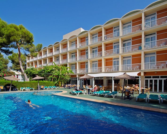 Isla de Cabrera Hotel