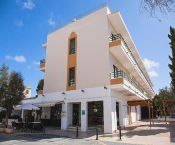 Hotel Rosales