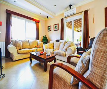 5 Bedroom Beautiful Home In Llucmajor