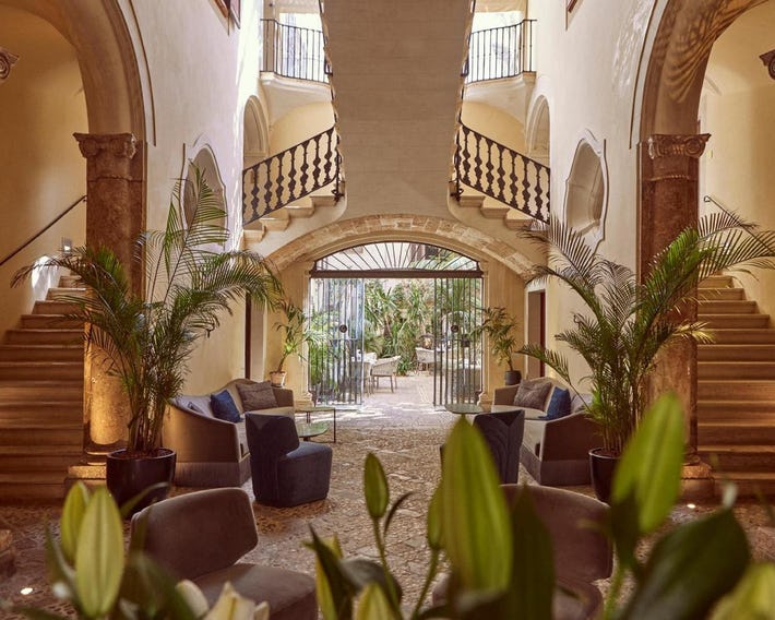 Palacio Can Marqués by Puro