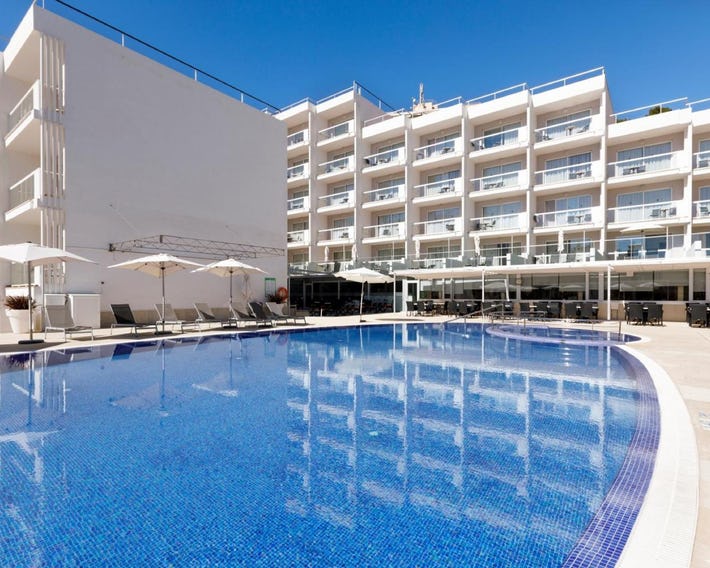 Aparthotel y Hotel Paguera Beach