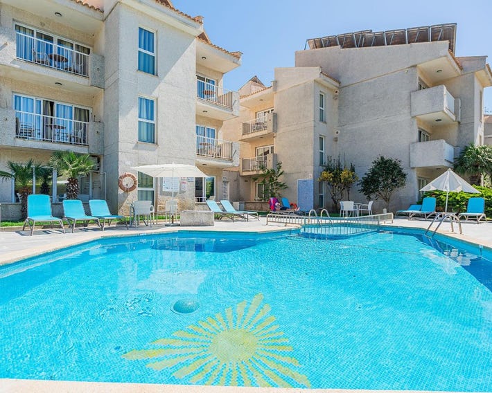 Apartamentos Massol