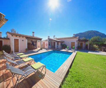 Villa Fullos by Sealand Villas