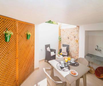 Townhouse Lleo 72 By homevillas360