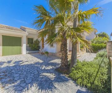 Villa Anecs
