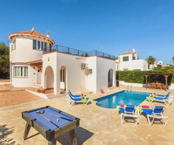 Villa Claudia by Villa Plus
