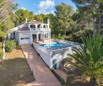 Villa Monte Penedo by 3VILLAS, heated pool