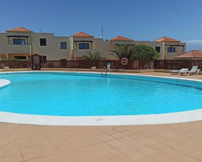 Lomas del Castillo, la casa de la isla