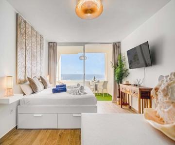 Premium and Sea