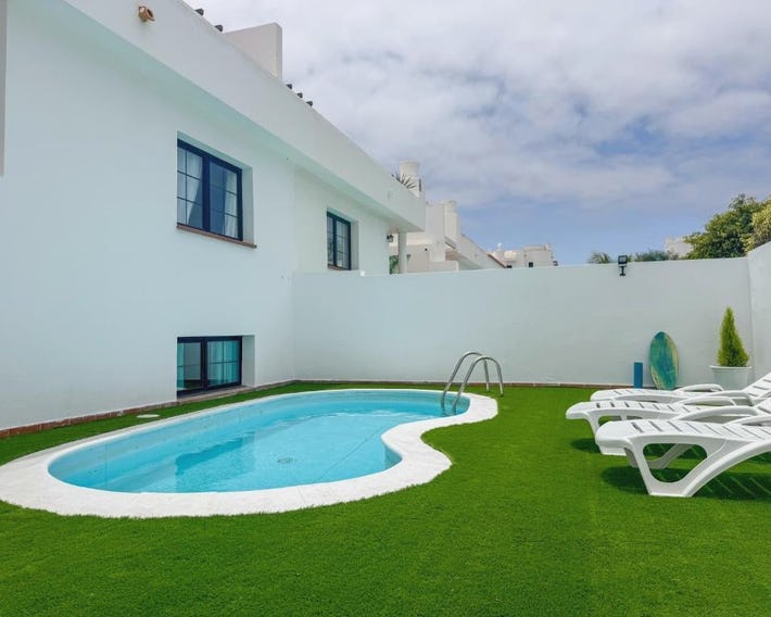 Surf and Stay House