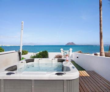 Luxury Oceanfront Villa