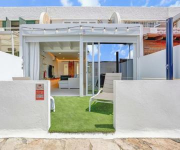 New - Amazing apartment by the beach