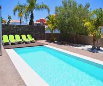 Exclusive Villa In Bahia Del Duque