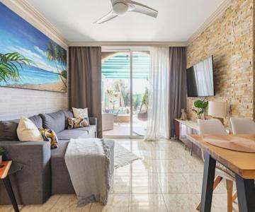Beachfront Private Apartment in Pueblo Torviscas Sunset Harbour