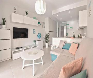 Kate Duque Fantastic Apartment With Lovely Pool