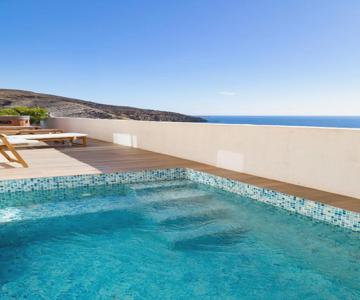 Medano Seaside Villa, Jacuzzi & Pool