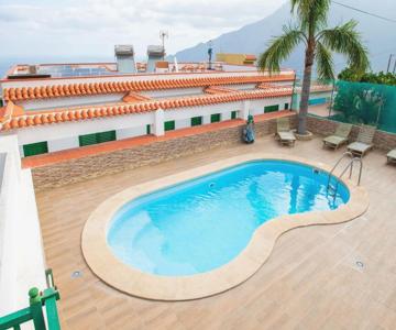 Apartamentos La Palmera