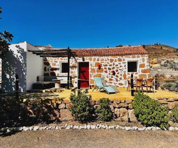 Las Casitas - Casa Higo with shared Jacuzzi