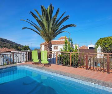 Finca El Poleo With Pool And Sea View