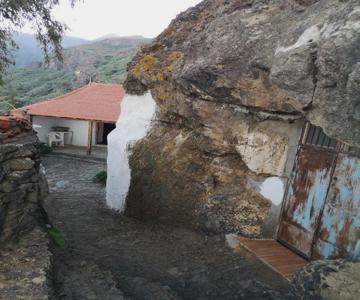 La Cueva Refugio