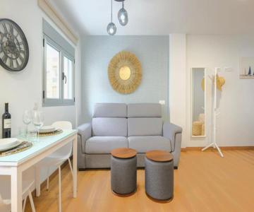 Designer Studio Apartment 100m From The Beach