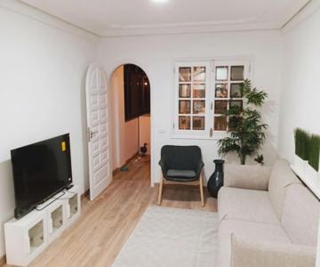 Muy bonito piso en los cristianos centro
