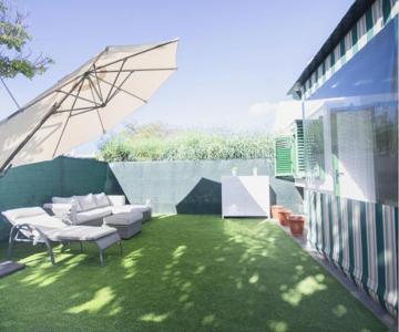 Charming bungalow with private garden