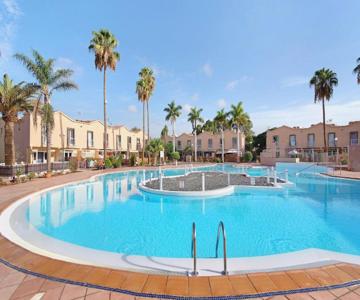 Place Oasis Green Luxury Pool