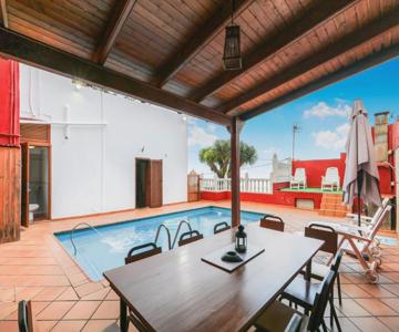 Mountain Chalet Sea Views & Pool