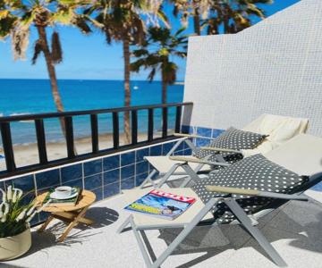 Beach Apartment by SunHousesCanarias