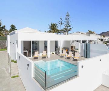 Villa Aqualava 1 by Villa Plus