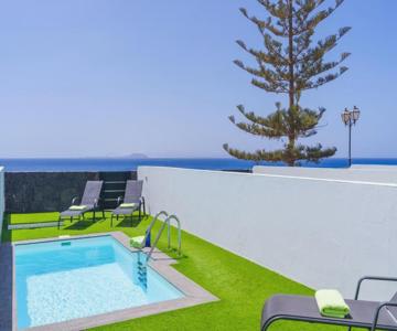 Villa Verde Blanca By Villa Plus