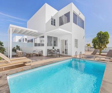 Villa Atlántica - Heated pool in Playa Blanca