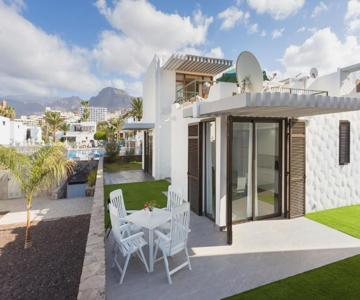 241 Quiet Bungalow with terrace
