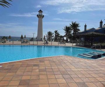Agradable Casa Con Entrada Propia A La Playa