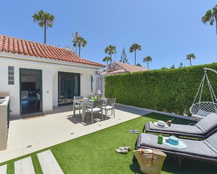 Bungalow with terrace in Maspalomas DS50 by VillaGranCanaria