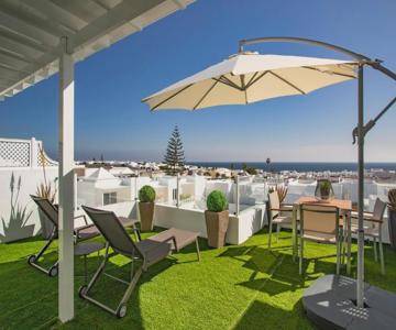 Flower Beach Suite 23