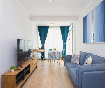 Home2Book Bright Drago Terrace Apt near Beach