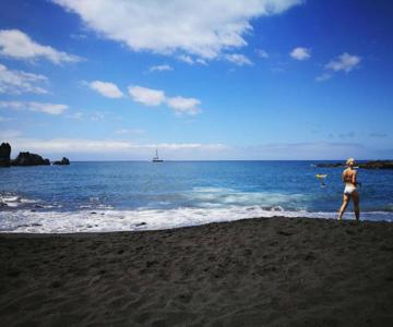 Volcano Beach Views & Wifi