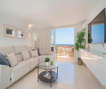 Splendor, piscina, junto a la playa, terraza privada con vistas al mar y preciosos atardecer